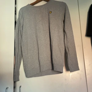 Tjock tröja  - Pris kan diskuteras 