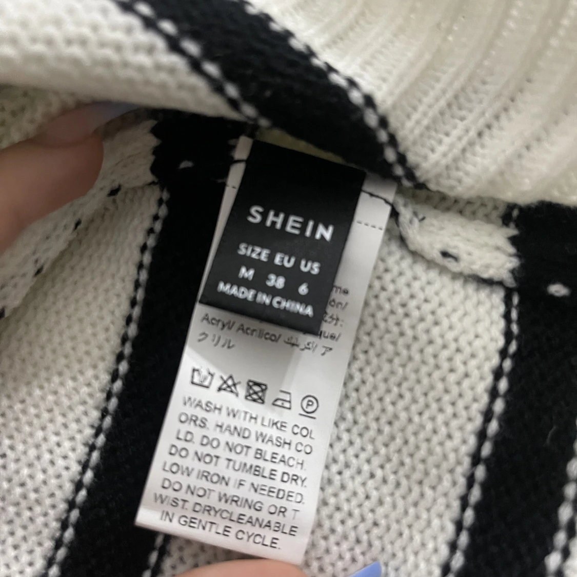 Randig stickad tröja  - 90