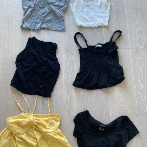Kläder - Säljer kläder för 70 kr styck. Kontakta mig för storlek och andra funderingar. Pris kan diskuteras beroende på plagget🥰