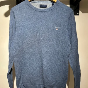 Gant Tröja - Blå gant tröja gjord i bomull, bra kvalitet och är i storleken small