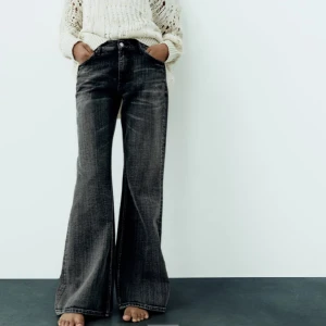 Zara jeans - Samma coola jeans i svart! Älskar🥹❤️