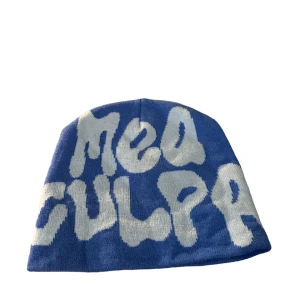 Mea Culpa Mössa - Y2k mössa perfekt till vinter i blå färg passar till de flesta färger och plagg