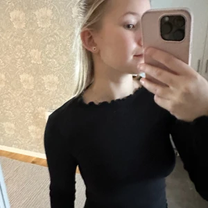 NA-KD ribbad tröja - Köpt från NA-KD prislappar kvar, aldrig använd! 