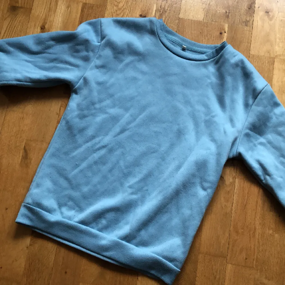 Superskön ljusblå tröja från Shein i storlek XS!. Tröjor & Koftor.
