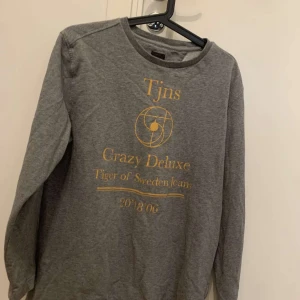 Tiger of sweden  - Den är i bra skick och väldigt skön att ha på sig 