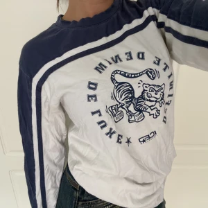 tröja - fet tröja som funkar att styla men också bara ha hemma och mysa i! sällan använd