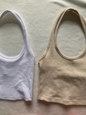 Säljer dessa två linnen  - Dem kan köpas separat eller tillsammmans ,dem har inga defekter alls och priset kan diskuteras   Köp en för 40 eller båda för 80