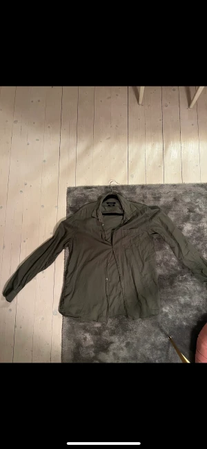 Skjorta - Skjorta från Paul and Friends. Storlek M.