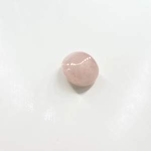 Super fin rosenkvarts kristall ❤️ osäker på vilket pris jag köpte den för ❤️har 2st!