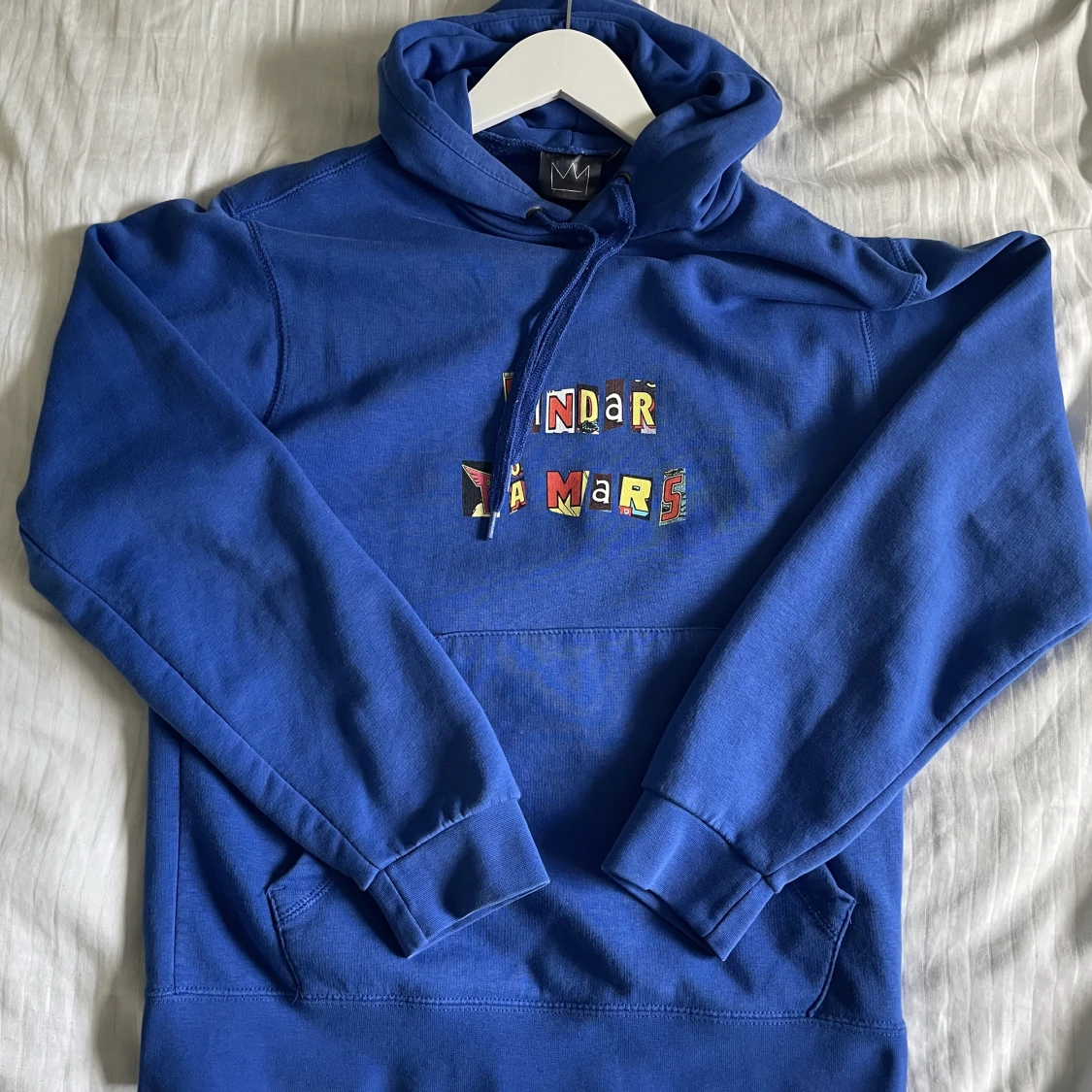 Vindar på mars hov1 merch  - 90