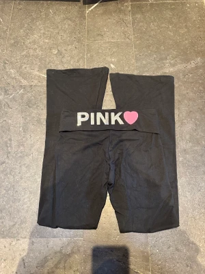 Pink yogapants 😍 - DRÖMMIGA!!! alldeles nya, köpa i usa i juni. Storlek s.  Försten till kvarn. Klicka gärna på köp nu ❤️