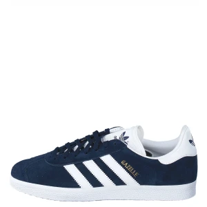 Adidas gazelle  - Adidas skor i modellen gazelle. Använda Max 5 gånger så i mycket fint skick. Normal i storlek. 