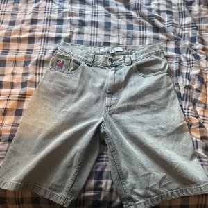 Polar big boy shorts  - Big boys shorts ljusblåa storlek M Har bara använt 1 gång under hela sommaren köpte för 1299 