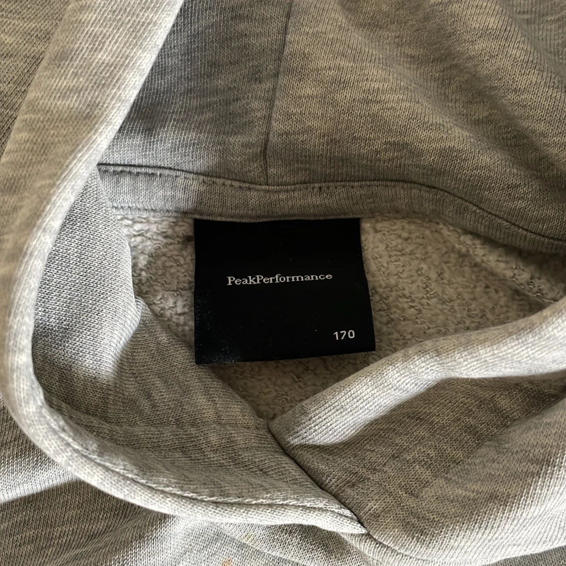 Peak Perfomance Hoodie - 91