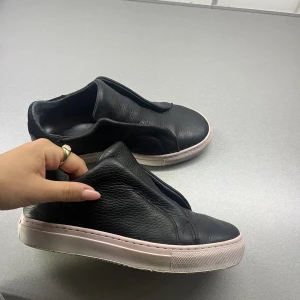 Axel arigato skor  - Använt skick💓