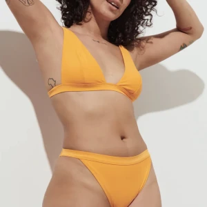 Bikini  - Detta fina bikini set från gina, aldrig använt