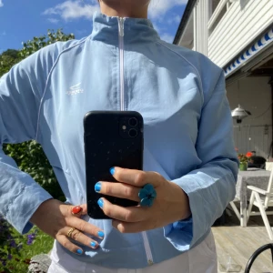 Diesel-jacka  - Ljusblå tunn jacka från Diesel! Toppskick