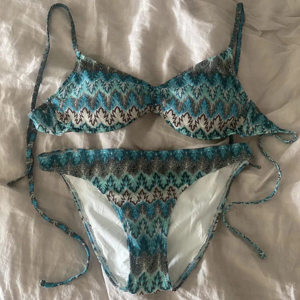 Missoni liknande bikini från Lindex☺️ storlek 36💓. Övrigt.