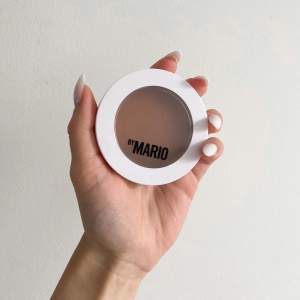 🤍HELT OANVÄND bronzer balm (Enhancer på hemsidan) från Makeup by Mario! Köpte för orginalpris 425kr, säljer för 250 + 29kr frakt 🤍FÖRST TILL KVARN, bara seriösa köpare!! Färg Light