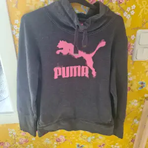Puma tröja knappt använd. 