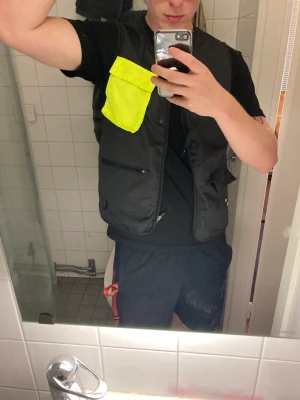 Tactical Vest - CSBL - cool vest köpt från zalando, begagnad men bra skick. Använda ett fåtal gånger.