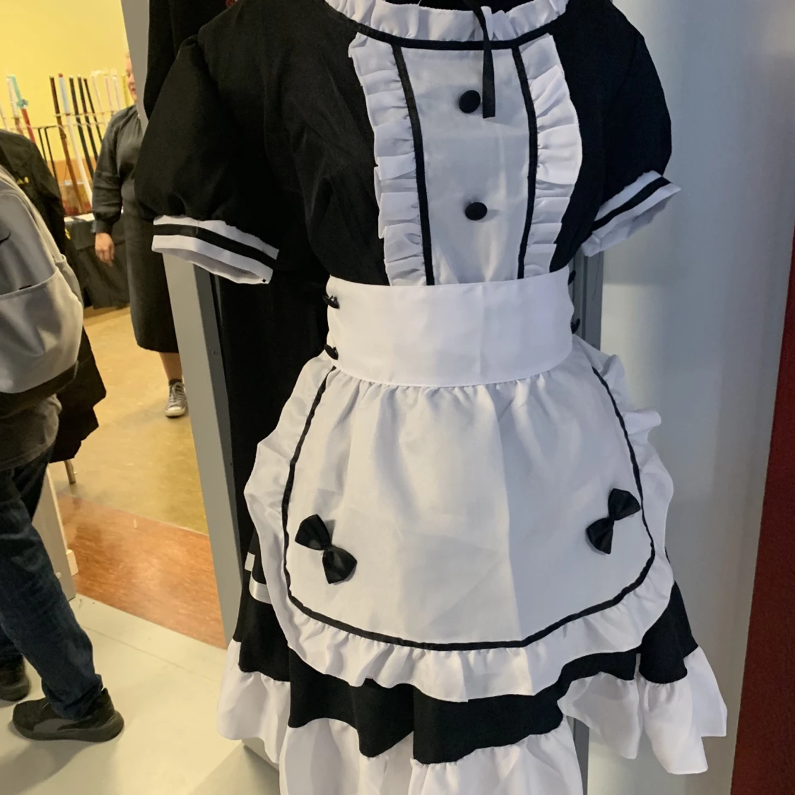 Maid costume 