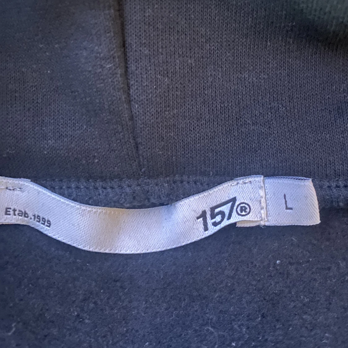 Svart zip up hoodie - 91