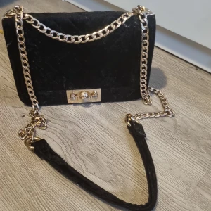 Hansväska - Hand väska bra skick men använt några gånger