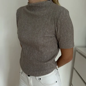 Zara tröja - Storlek M, sitter som S. Nästan aldrig använd!