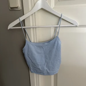 Linne - Använt  Storlek s men liten i storleken 