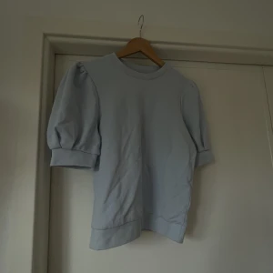 Snygg topp - Använt 1 gång 