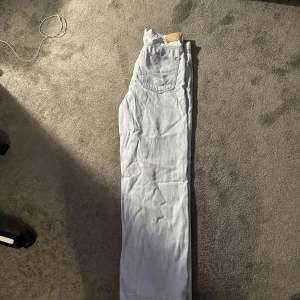 Weekday jeans 31/32 - Nyskick knappt använda
