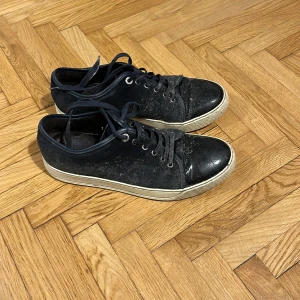 Lanvin sneakers - Använda men går nog helt klart att putsa upp och göra fräscha om man pallar, storlek 8, köpta på NK.