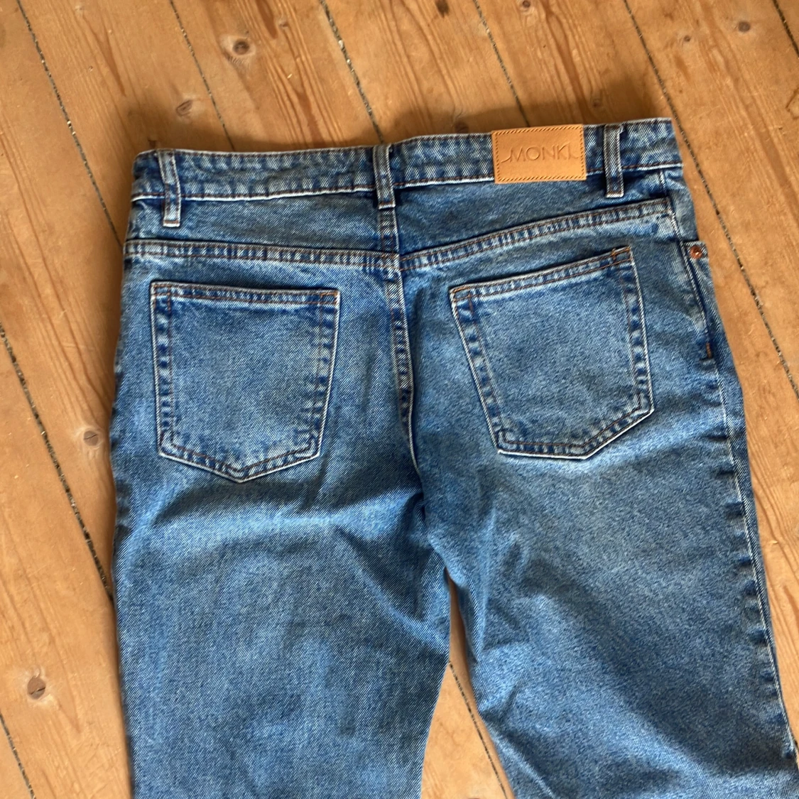 Monki jeans nya - 90