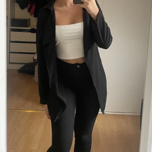 Bikbok kappa  - Otroligt fin kappa från bikbok