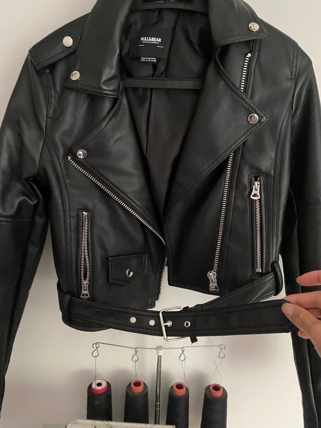 Pull and bear jacka - 90