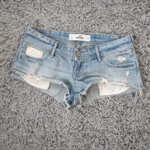 Shorts - Ljusblåa shorts från hollister💗