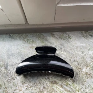 Hårklämma  - Hårklämma säljes. 