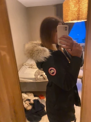 CANADA GOOSE - Fin jacka kommer inte till användning för mer frågor skriv💕