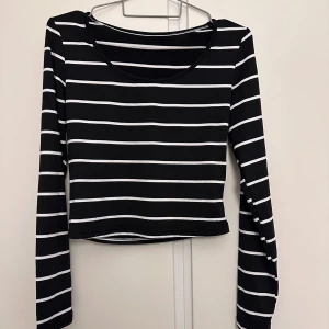 Tröja  - Tröja från SHEIN storlek 38 30kr + frakt 