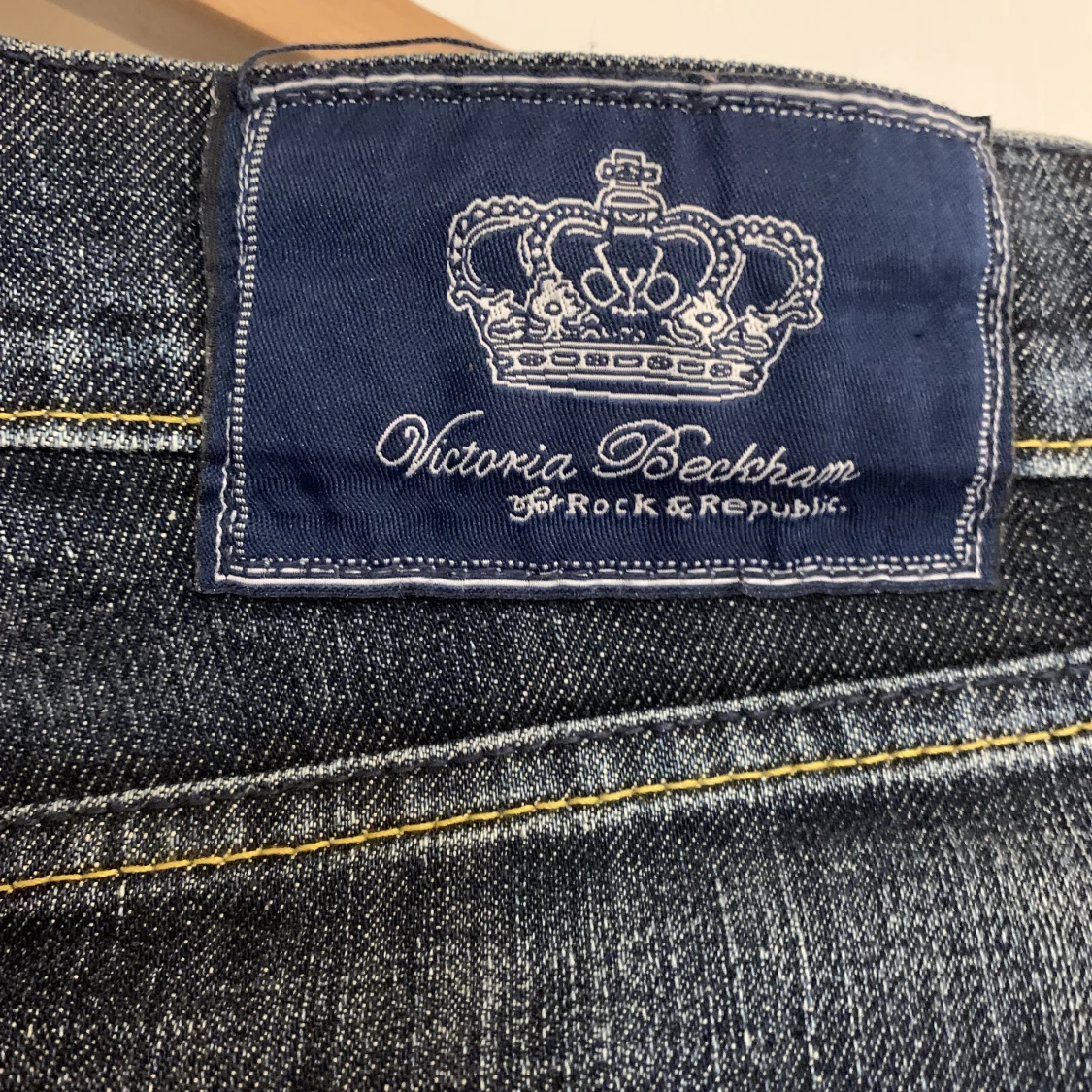 VICTORIA BECKHAM MINISKIRT - 91