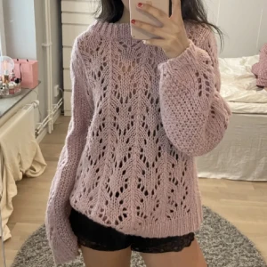 Stickat tröja - Stickat tröja i storlek L men passar 36-38