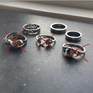 Ringar - Snygga silver ringar. Pris varieras mellan ringarna och kan ses i bild 2. Skriv vid intresse💕PS: Man kan köpa ringar från flera olika annonser. Kontakta mig och skriv vilka så löser vi det❤️