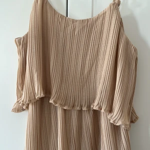 Drömmig klänning  - Världens drömmigaste klänning i storlek 34. 