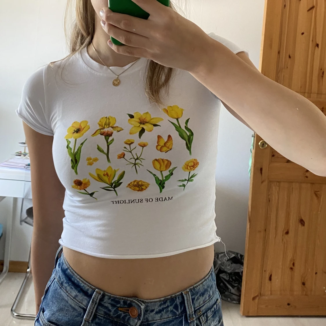 Tight t-shirt med blommor - 90