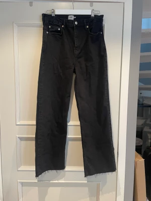 Jeans - Ett par svarta jeans från lager157 i storlek L. De är helt oanvända. Köptes för 399 men säljer för 100+frakt