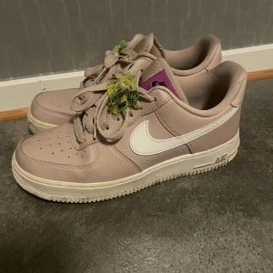 Nike skor rosa  - Rosa Nike skor 