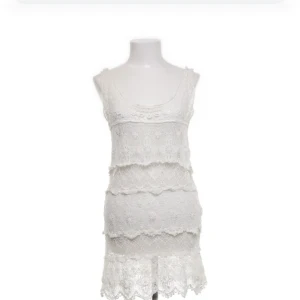 Crochet klänning - Vit crochet / virkad klänning