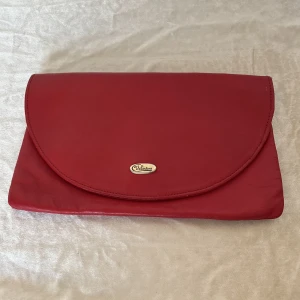 Fin liten handväska  - Köppt på humana :)