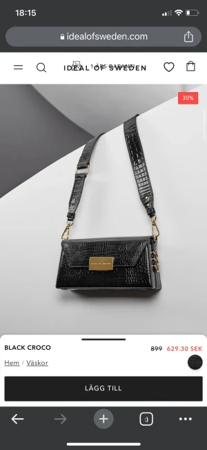 Väska  - Säljer en jätte fin väska från ideal of sweden!💕 köpte den för 900kr och säljer den för 600kr ( pris går att diskutera )💕 knappt använd 